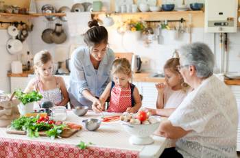 qual è la spesa media mensile di una famiglia italiana?