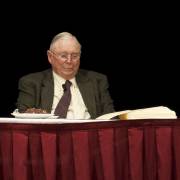 Morto Charlie Munger, insieme a Warren Buffett ha costruito un impero degli investimenti