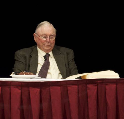 Morto Charlie Munger, insieme a Warren Buffett ha costruito un impero degli investimenti